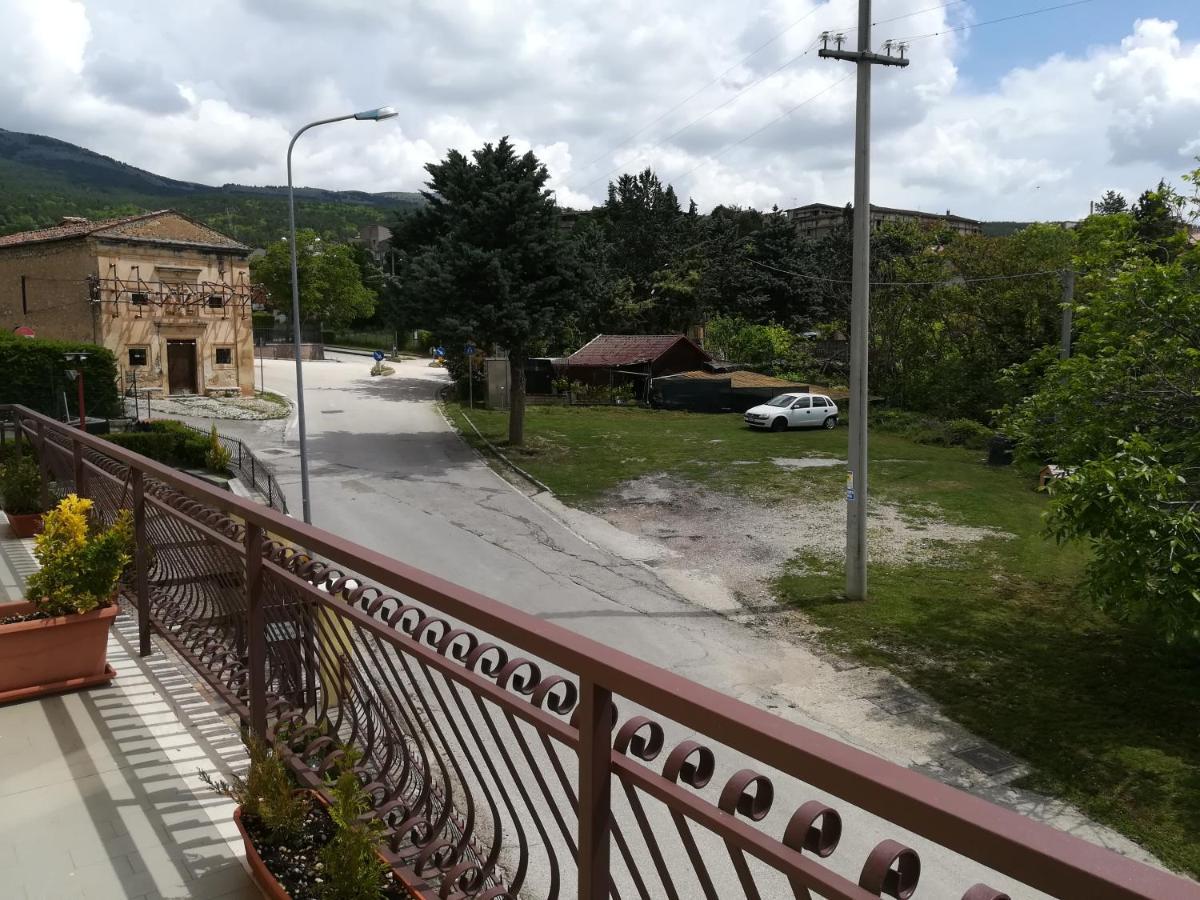 Complesso Turistico Aurora - Camere B&B Poggio Picenze エクステリア 写真