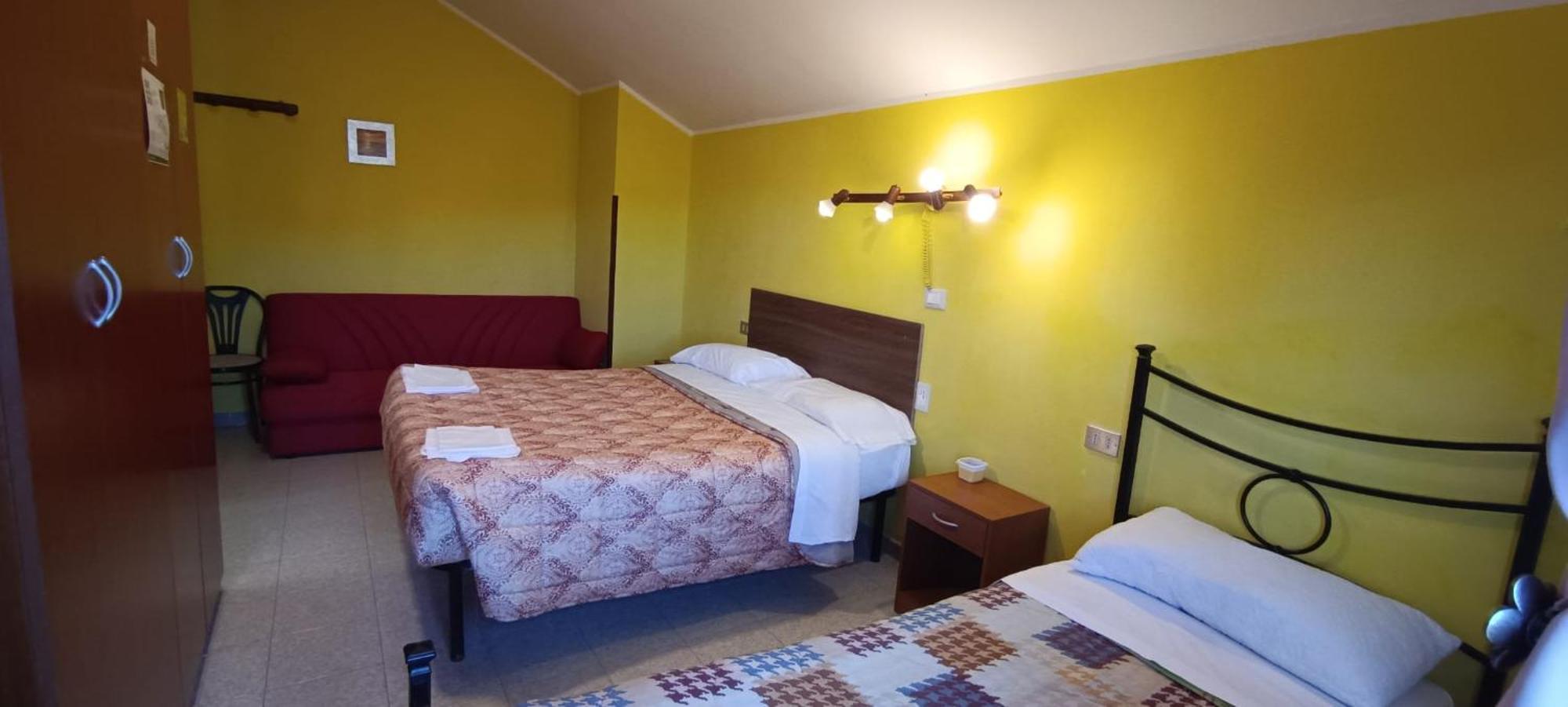 Complesso Turistico Aurora - Camere B&B Poggio Picenze エクステリア 写真