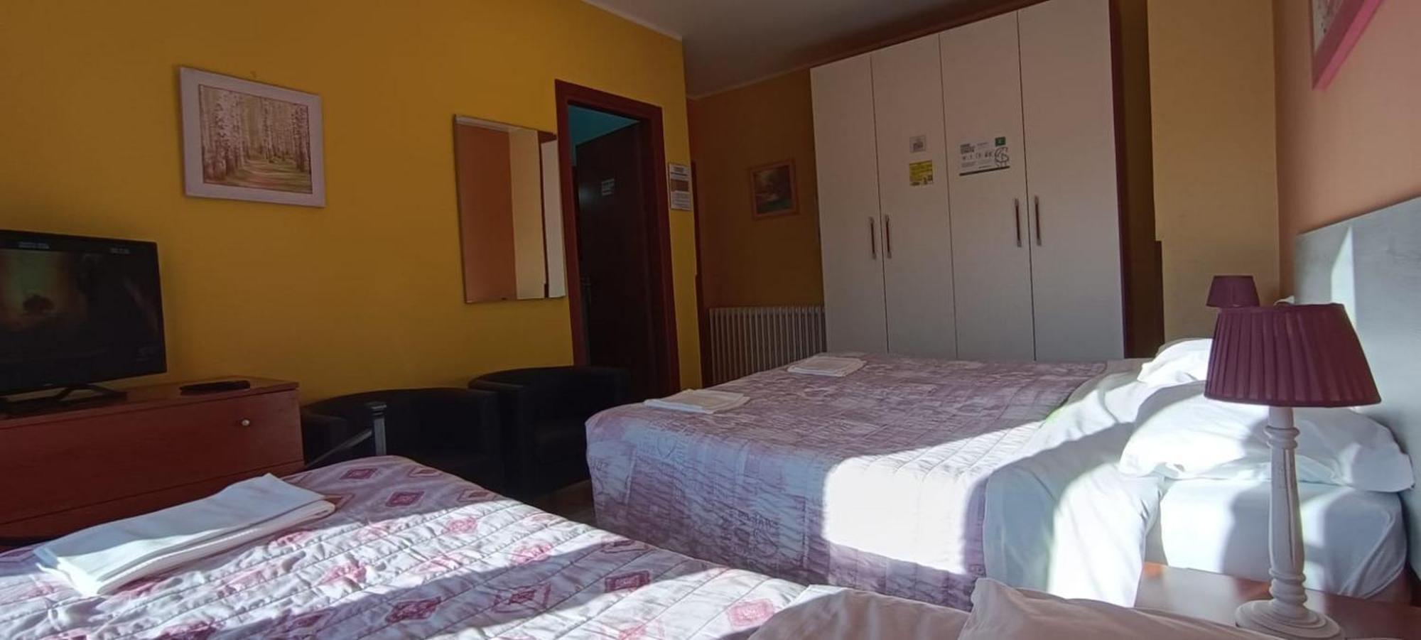Complesso Turistico Aurora - Camere B&B Poggio Picenze エクステリア 写真