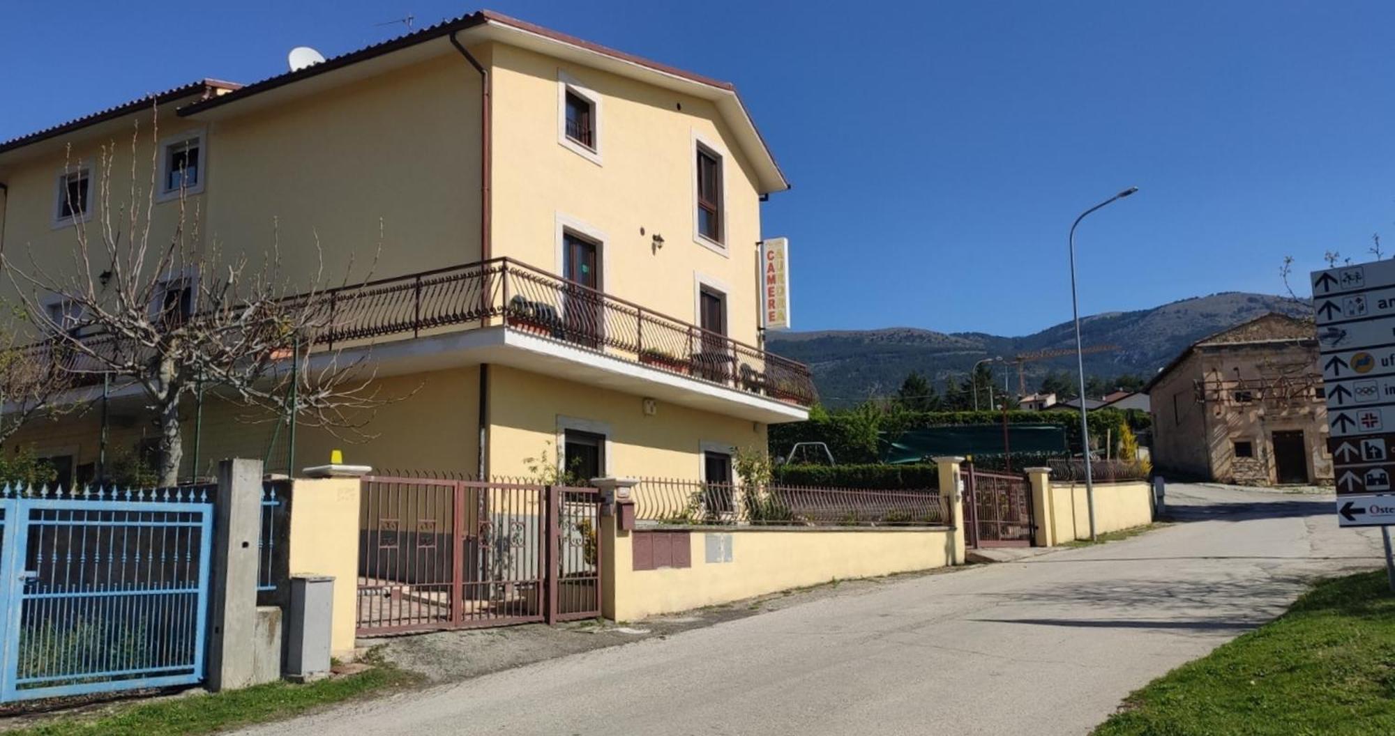 Complesso Turistico Aurora - Camere B&B Poggio Picenze エクステリア 写真