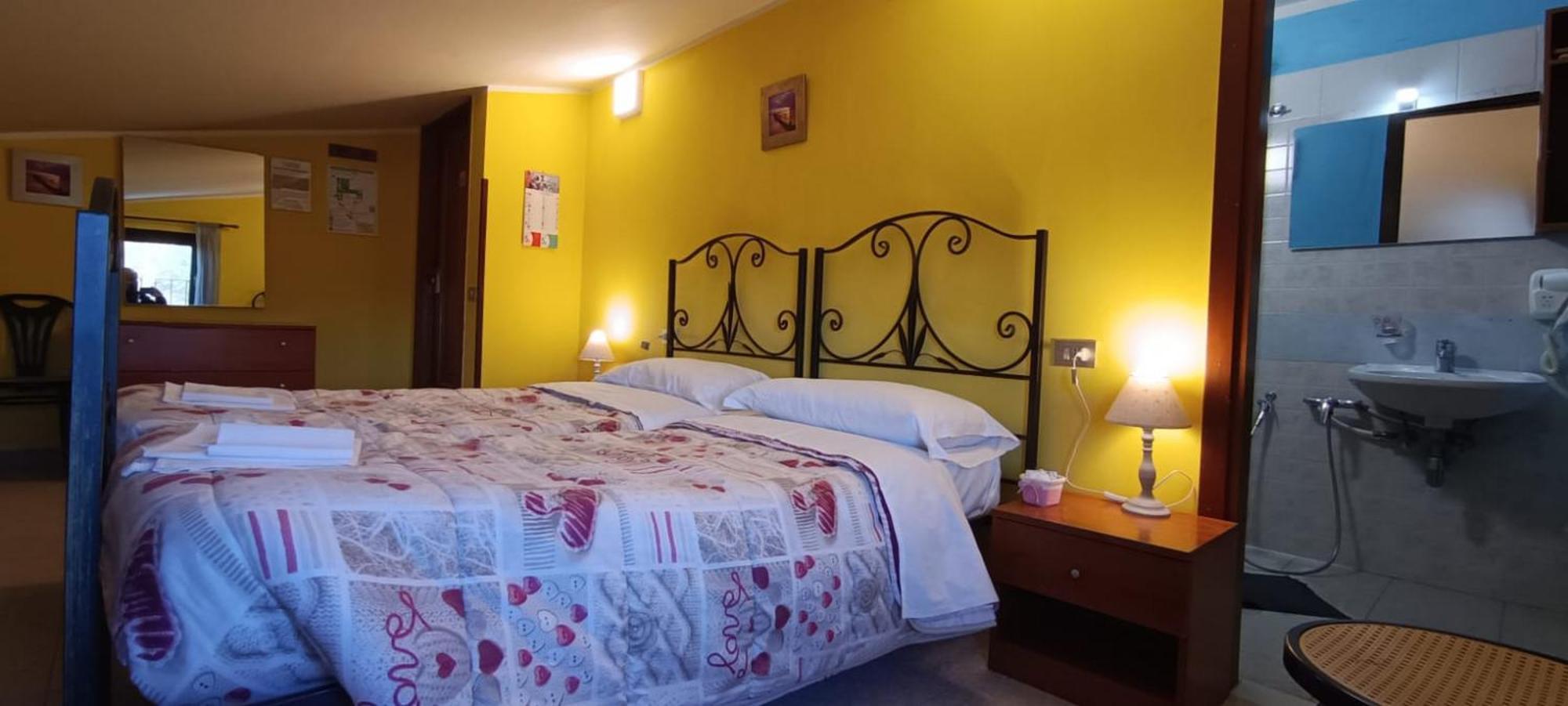 Complesso Turistico Aurora - Camere B&B Poggio Picenze エクステリア 写真