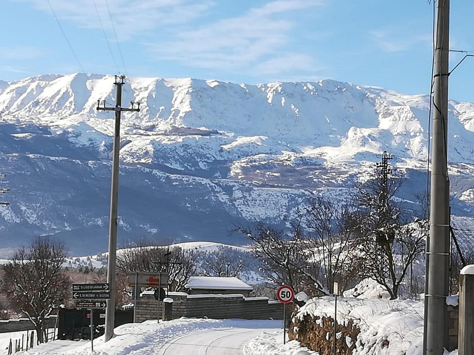 Complesso Turistico Aurora - Camere B&B Poggio Picenze エクステリア 写真